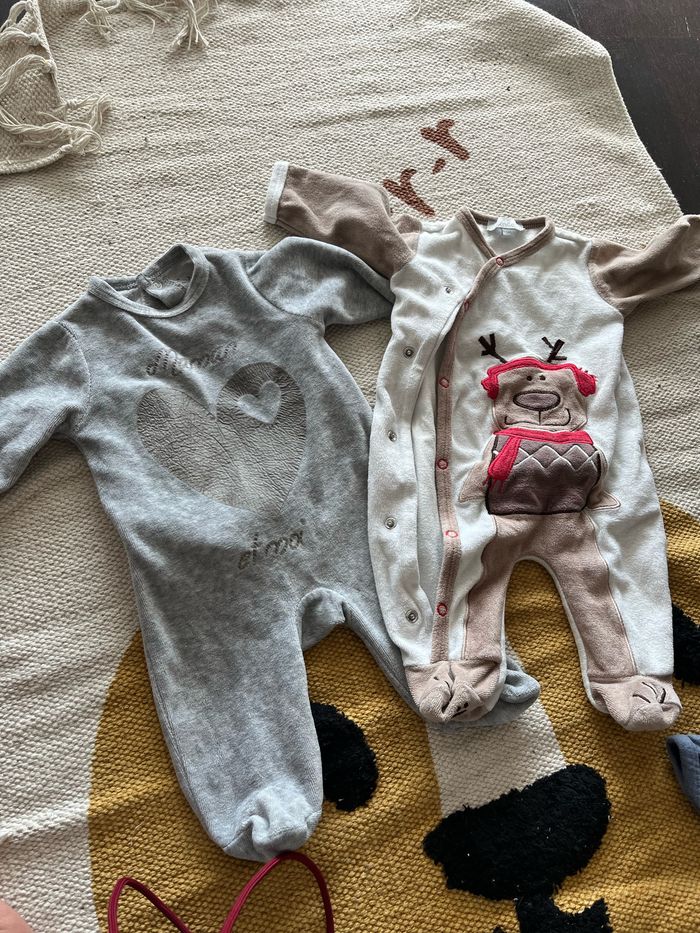 Lot 2 pyjama 1 mois