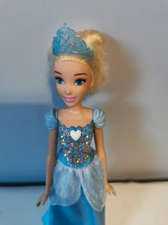 Barbie Princesse Cendrillon - photo numéro 2