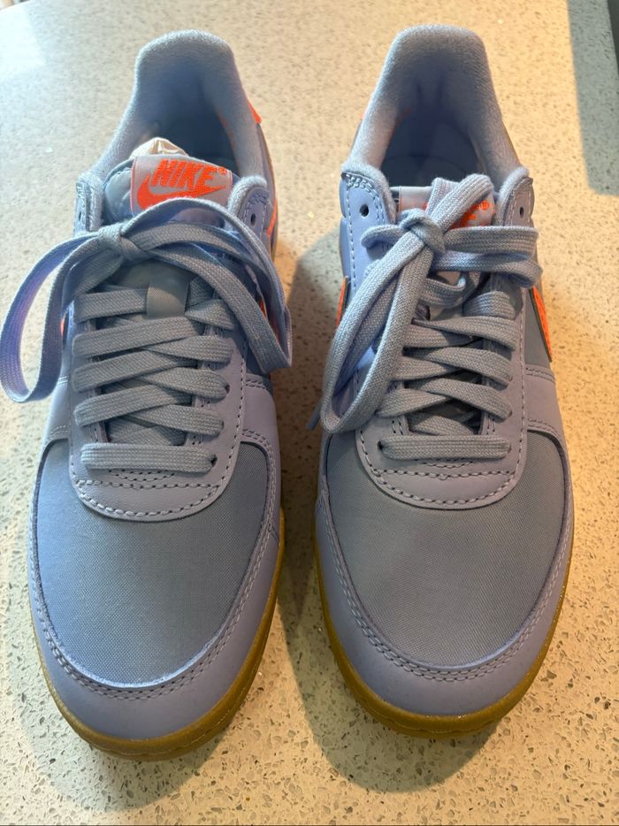 Baskets Nike bleu/orange - photo numéro 4