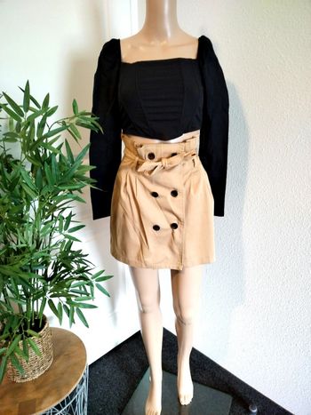 Jupe beige Bershka taille 34 excellent état