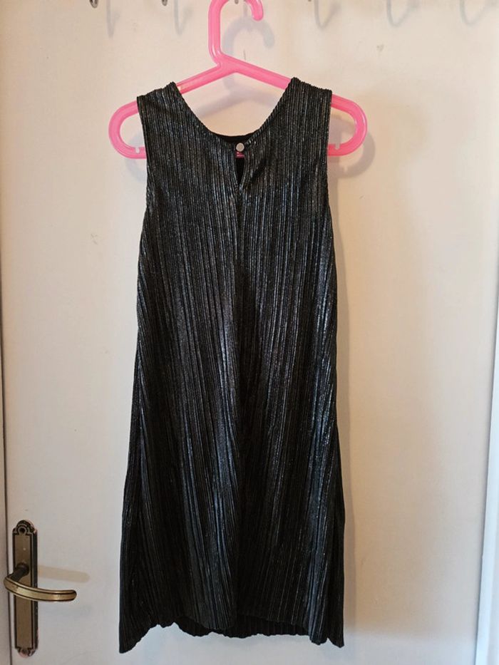 Robe. - photo numéro 2