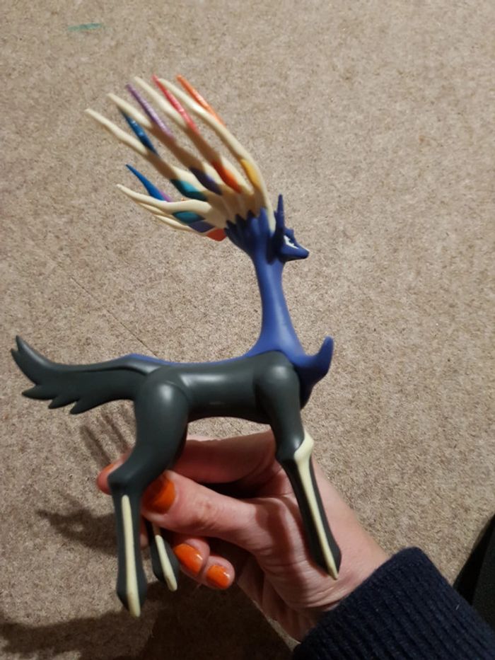 Grande figurine articulée environ 15cm xerneas tomy pokemon - photo numéro 3