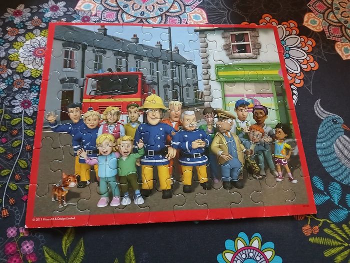 Puzzle sam le pompier 60 pièces - photo numéro 2