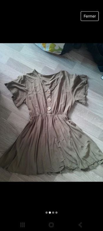 Robe courte kaki taille XS