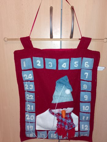 Calendrier de l'avent à suspendre neuf