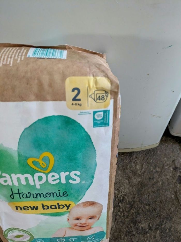 Couches Pampers Harmonie taille 2 - photo numéro 2