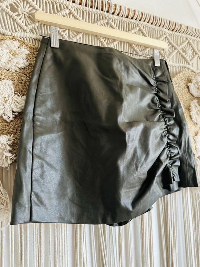 Jupe short kaki taille 36 - photo numéro 2