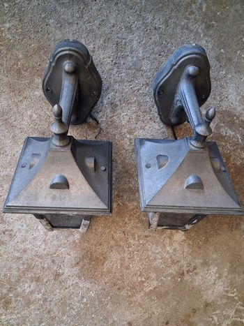 2 lampadaires appliquer en acier gris 