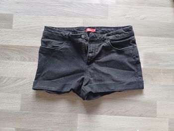 Short Tissaia
