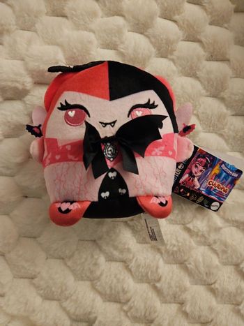 Peluche draculaura