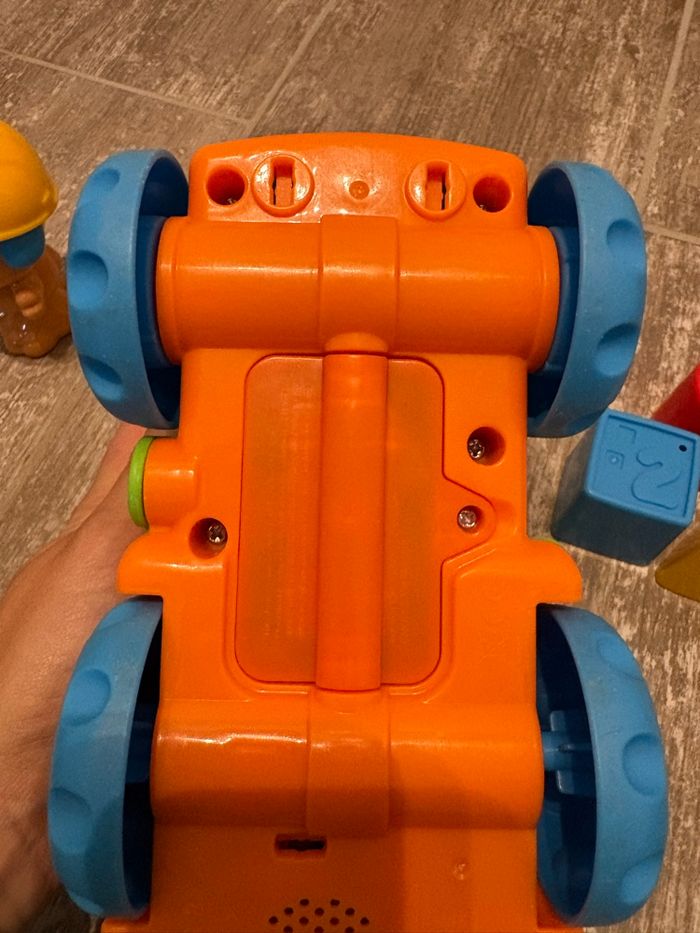 Le camion de chantier Puppy Fisher Price - photo numéro 4