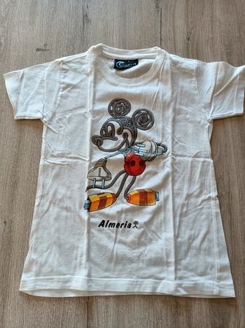 26. T-shirt Mickey 6ans