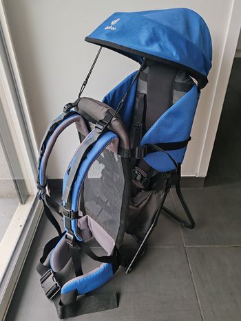 Porte bébé Deuteur kid AirComfort bleu