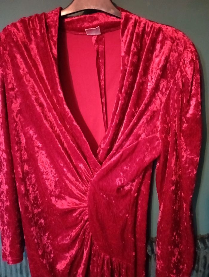Robe midi sexy velours rouge - photo numéro 2