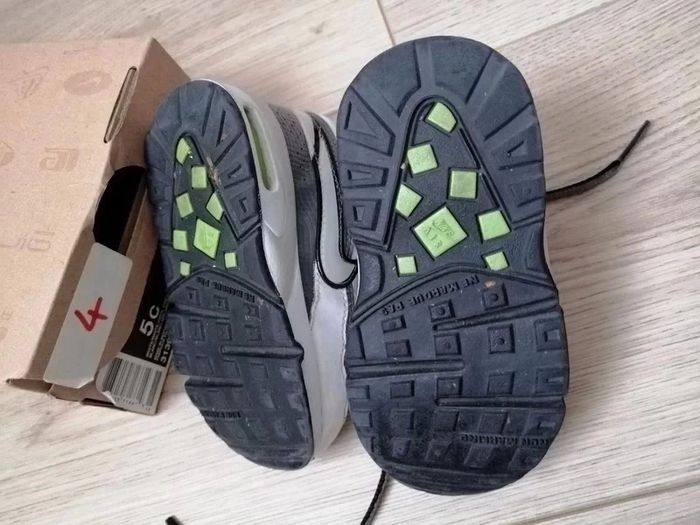 Baskets Airmax - Nike - Taille 21 - photo numéro 4