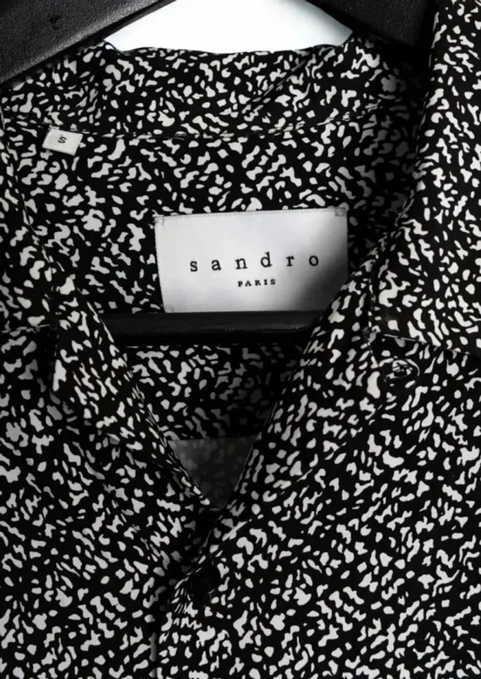 Chemise manches longues imprimé noir blanc abstrait Sandro Taille S - photo numéro 9