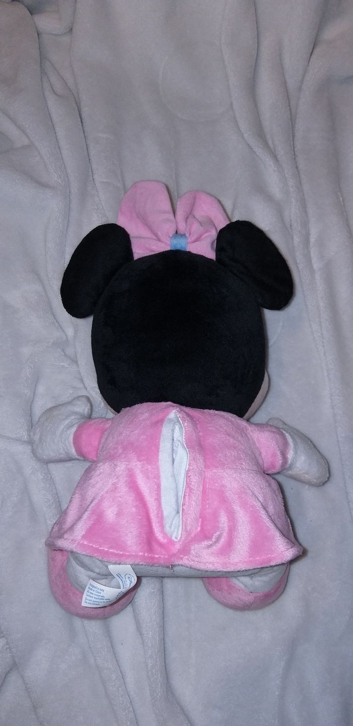 🐭 Joue et apprends avec la peluche baby Minnie - photo numéro 8