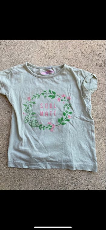 Tee shirt vert et rose