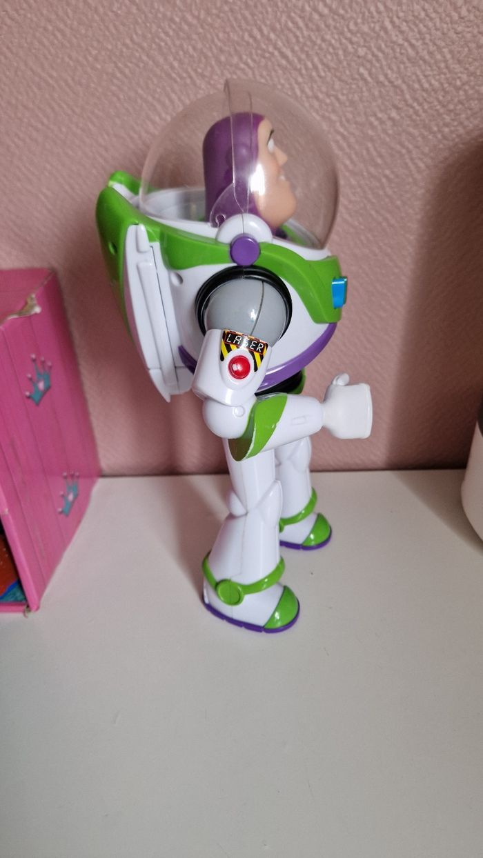 Buzz l'éclair - photo numéro 5