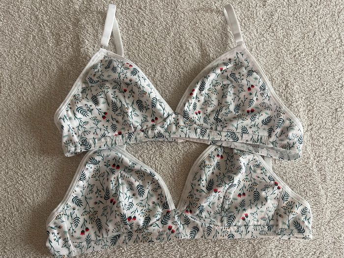 2 brassieres/soutien gorge DIM