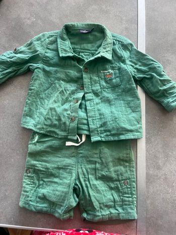 Vend ensemble sergent major taille 6 mois