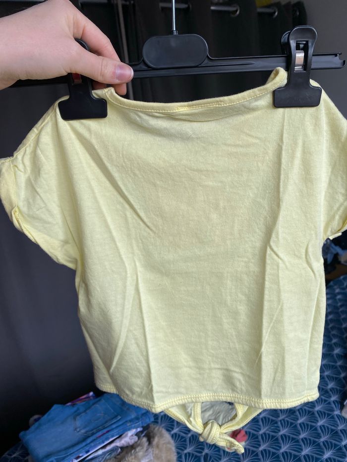 Lot 2 hauts 4 ans - photo numéro 8