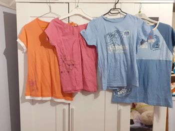 Lot de 4 t-shirts taille S