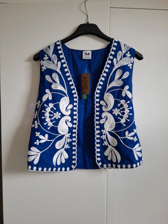 Gilet sans manches brodé 14 ans - photo numéro 2