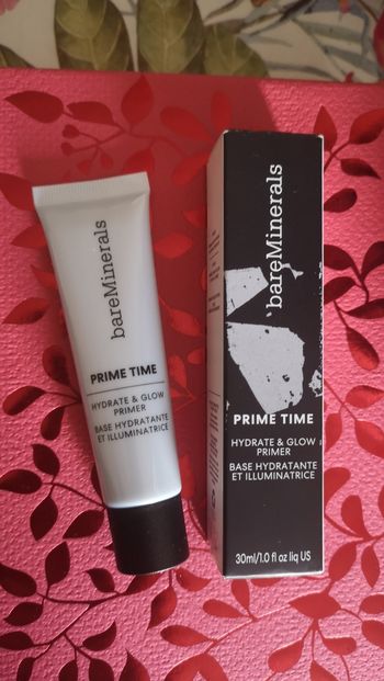 Base hydratante et illuminatrice prime time BareMinerals