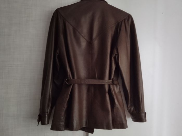 Veste en cuir marron bordeaux - photo numéro 2