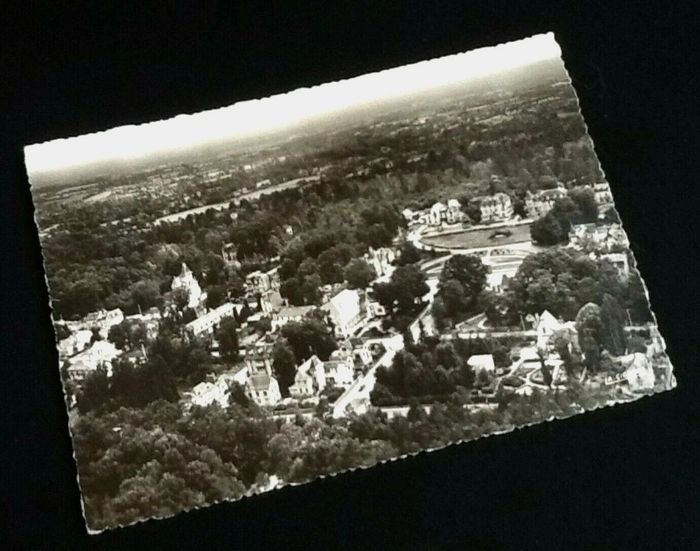 Carte postale ancienne Bagnoles-de-l' Orne (Orne) Vue aérienne - photo numéro 2