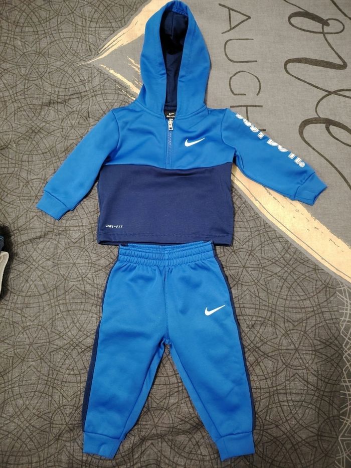 Ensemble Nike bébé
