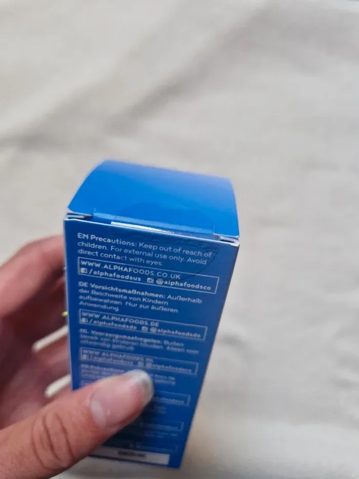Sérum hydratant intense à l'acide hyaluronique et au collagène skin solution - photo numéro 4
