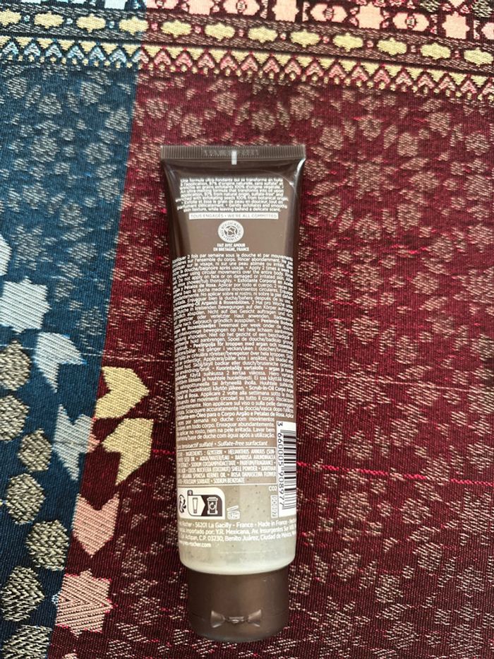 Gommage en huile Argan et Pétales de rose - photo numéro 2