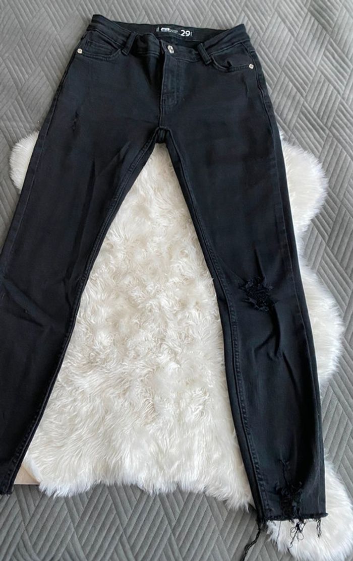Joli jeans noir Skinny Neuf 🖤 - photo numéro 2