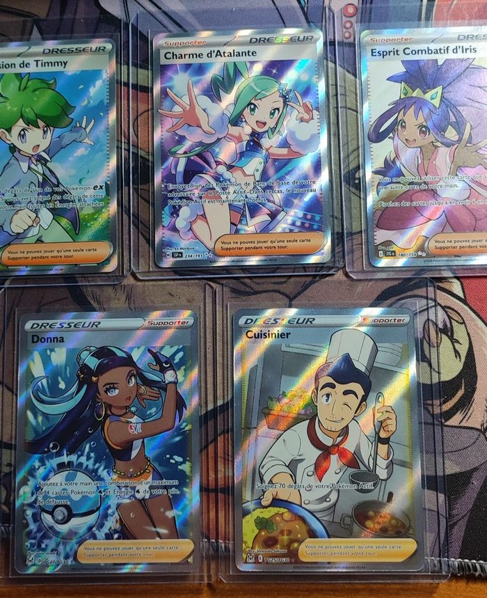 Cartes Pokémon dresseur EB et EV Donna TG27 + Cuisinier TG25 Eb11 origine perdue + Charme d'Atalante 234 étincelles déferlantes EV08 + Esprit combatif d Iris 180 EV09 + Compassion de Timmy 176 ME01 par Asmodée épée et bouclier + écarlate et violet - photo numéro 4