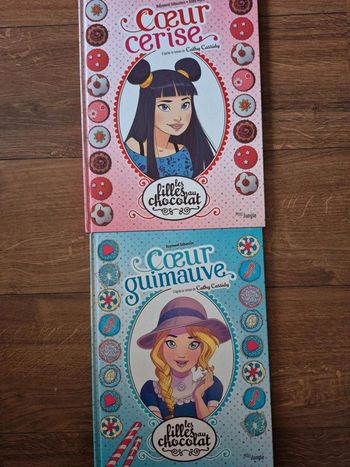 Lot  de 2 bandes dessinées Les  filles  au  chocolat