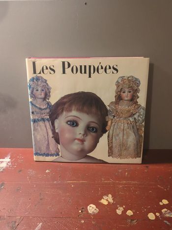 Fox Carl les poupées