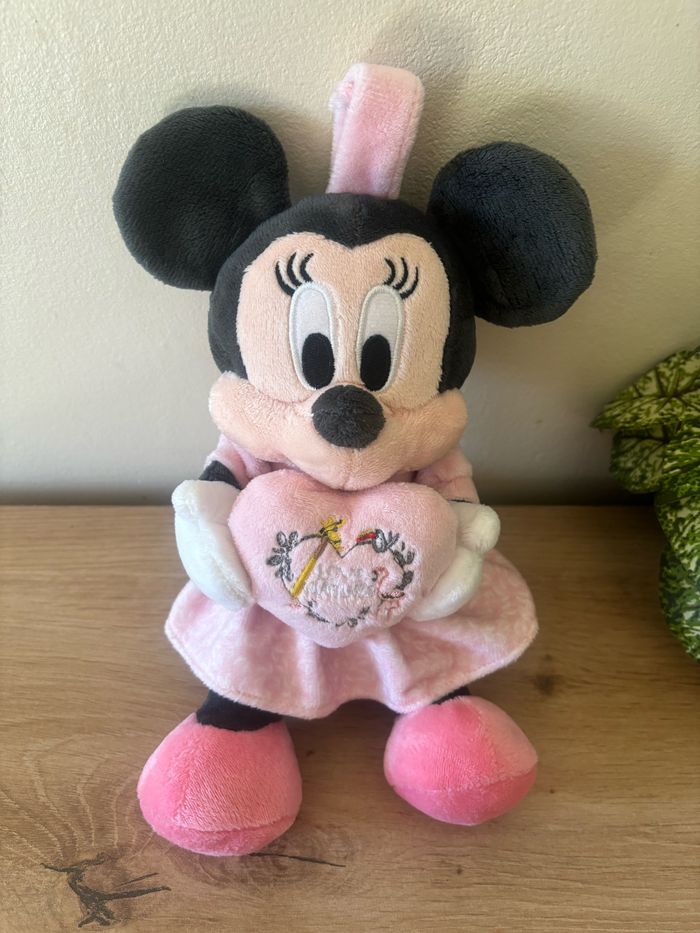 Doudou peluche musical Minnie robe rose cœur love nature Disney - photo numéro 2
