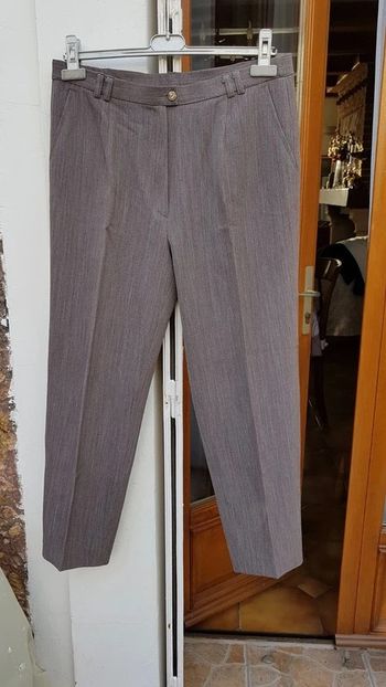 Pantalon femme - T. 42
