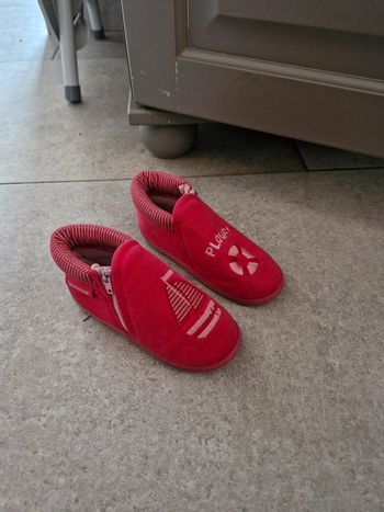 Chaussons fille 24