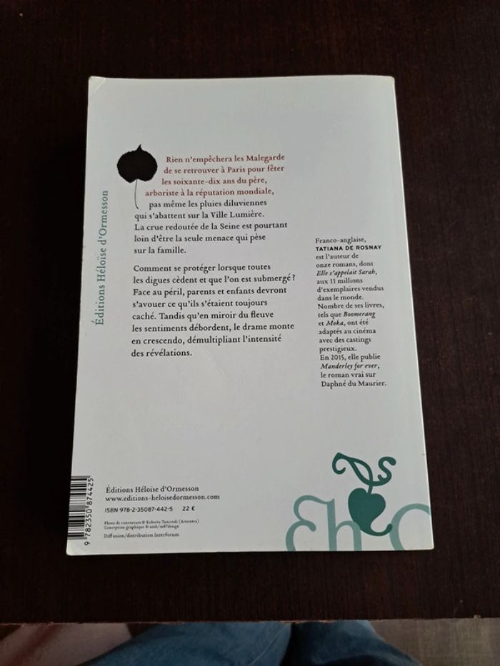 Livre Sentinelle de la pluie de Tatiana de Rosnay - photo numéro 2