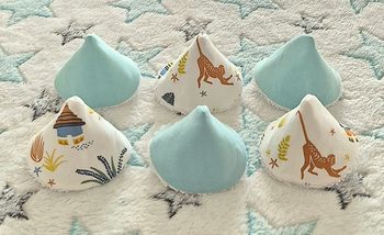 Lot de 6 tipis ~ cônes a pipi Singes 🐵 Vert pale 