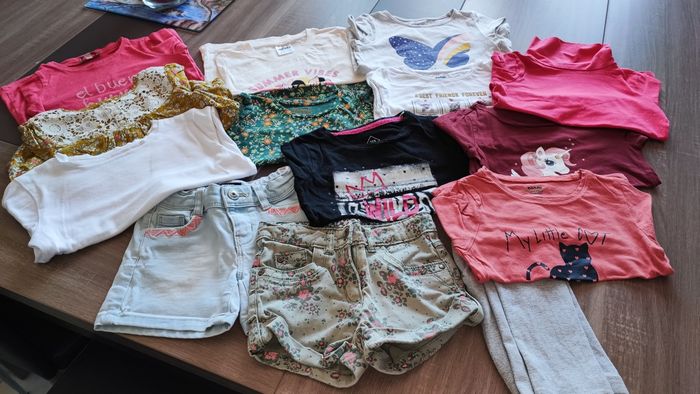 Lot de 14, vêtements fille 4 ans prix négociable 😉 - photo numéro 2