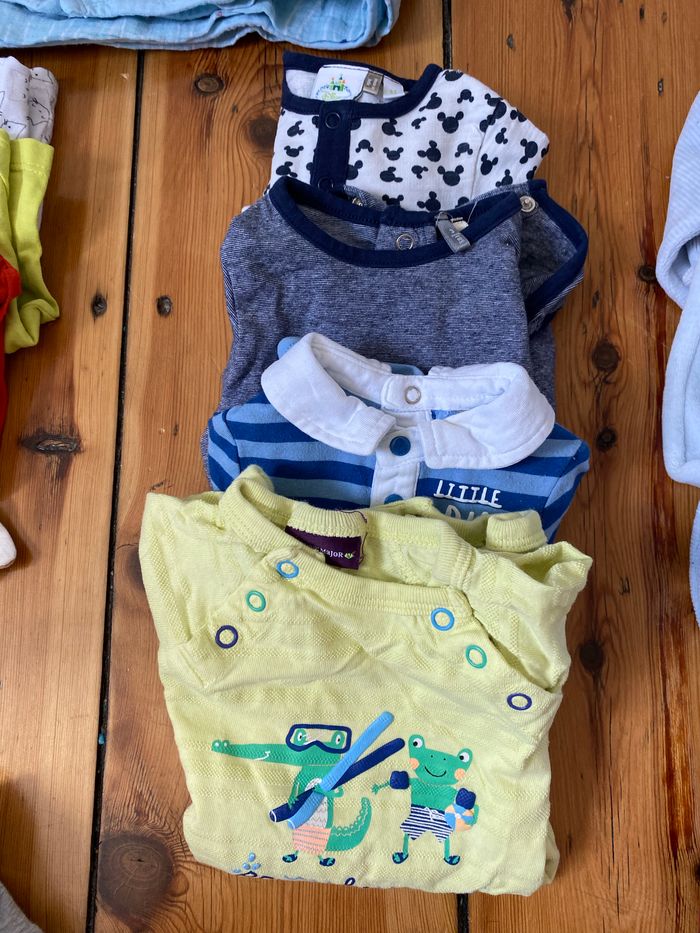 Lot vêtement 1 mois
