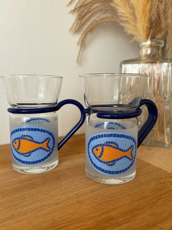 Lot de deux tasses anse amovible imprimé poisson