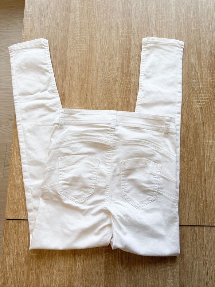 Jean slim blanc taille haute calzedonia taille 36 S - photo numéro 5