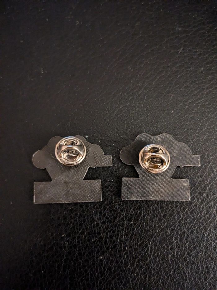 Série de 2 pin's Journal de Mickey numéro 2000 - photo numéro 2