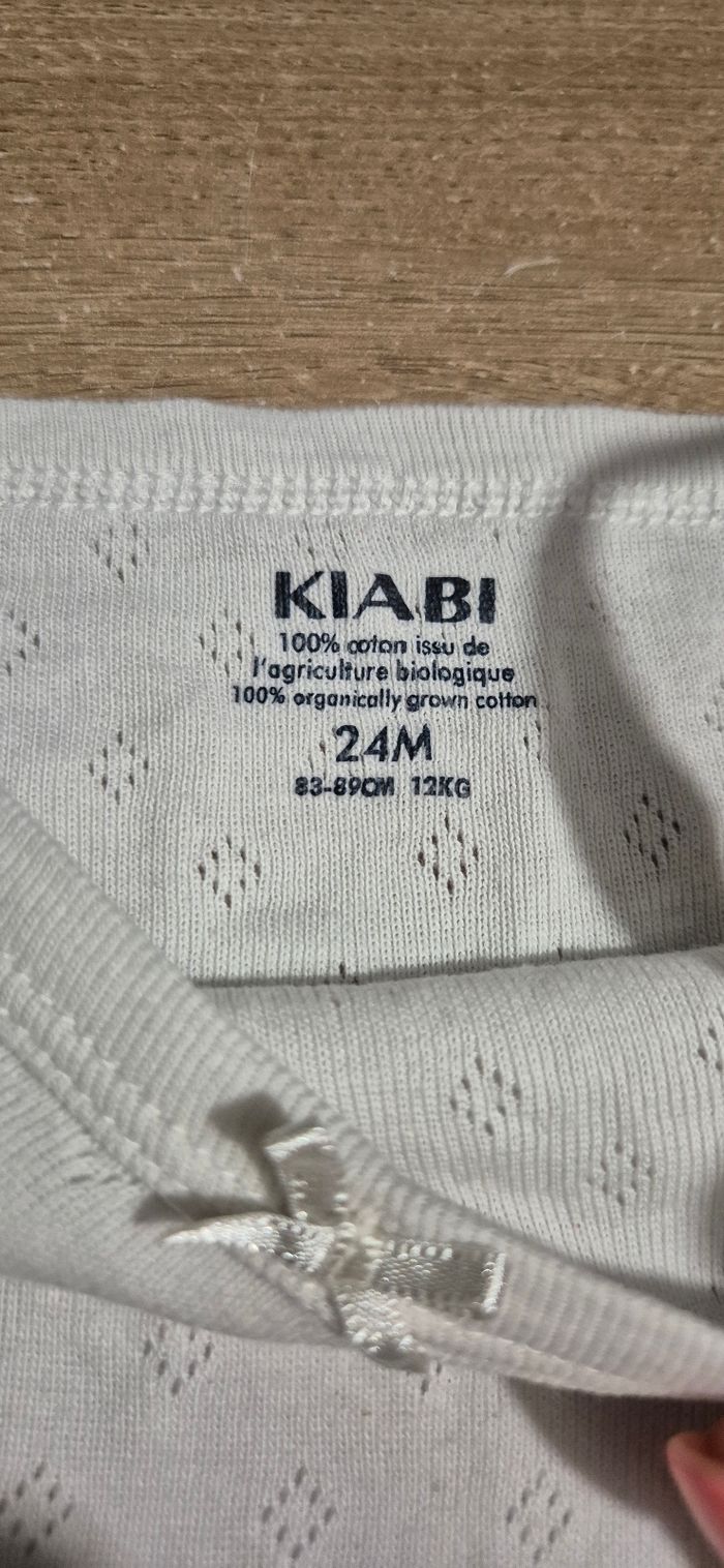 Lot bodies bretelles 24 mois - photo numéro 7