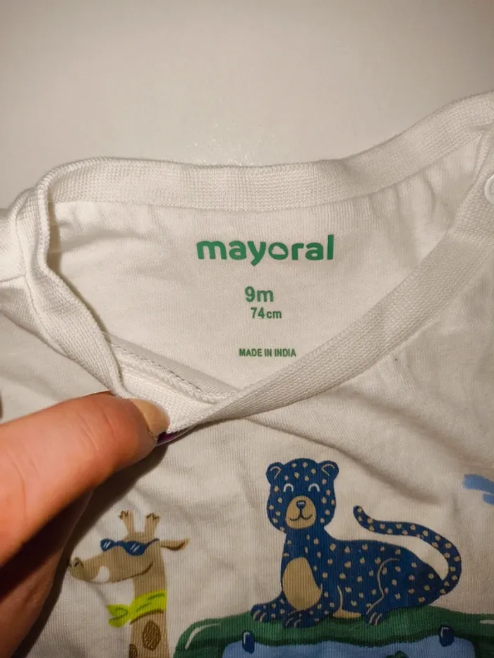 T-shirt 9 mois neuf sans étiquette très bonne marque mayoral - photo numéro 5